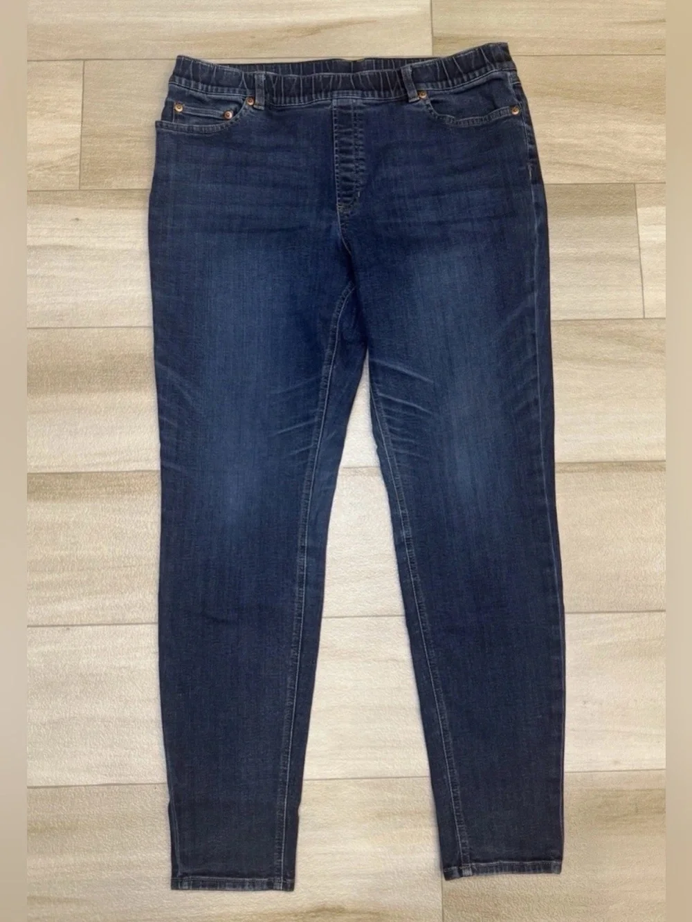 LL Bean Women's Size 16 Bean Flex Skinny Leg Favorite Fit Mid Rise Jeans 33x30
